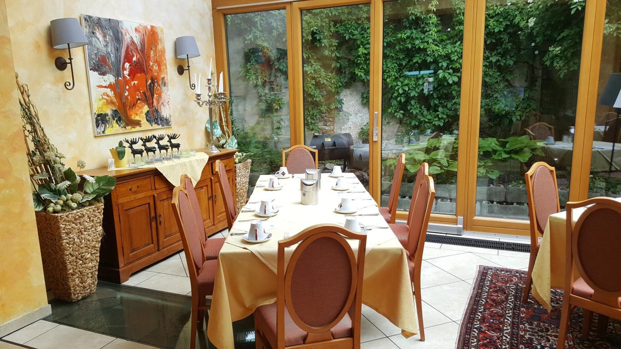 Landhotel Jagdhof Guntramsdorf Exteriör bild